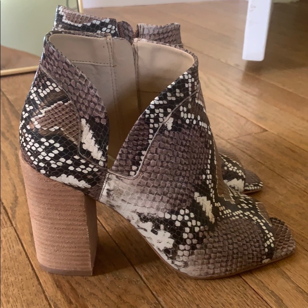 Vince Camuto Booties